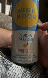 High Noon Vodka Seltzer Pineapple Can 700ML